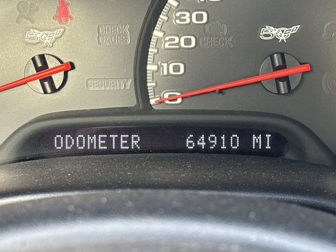 Used 2003 Chevrolet Corvette Convertible w/ Preferred Equipment Group1 image 18