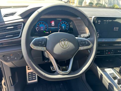 New 2025 Volkswagen Atlas SEL Premium R-Line image 9