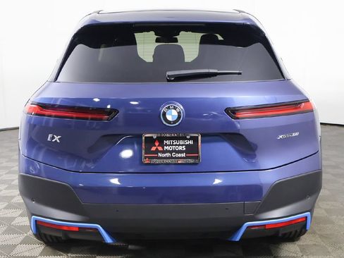 Used 2024 BMW iX xDrive50 w/ Premium Package AWD/4WD image 18
