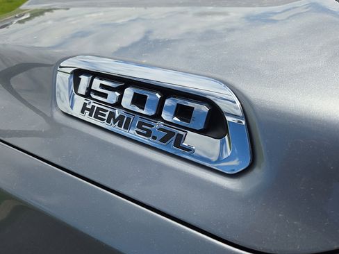 Used 2020 RAM 1500 Laramie image 12