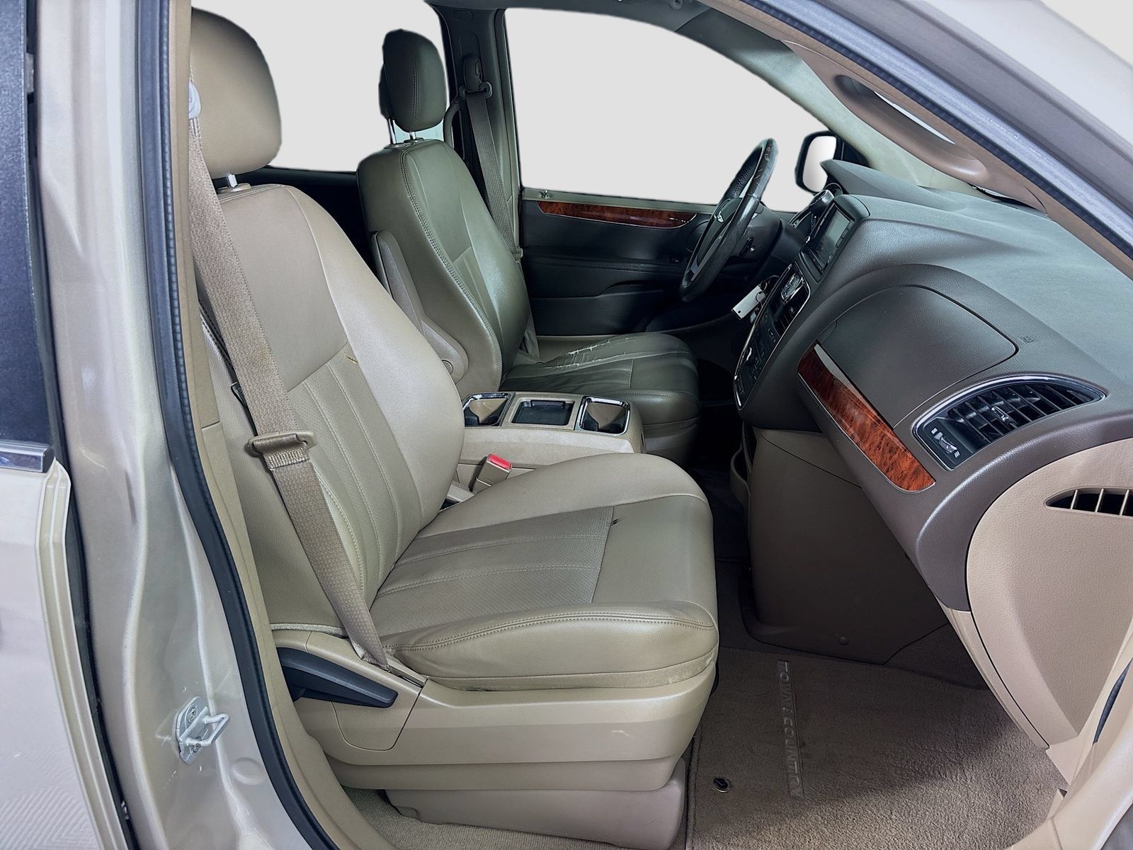 Used 2012 Chrysler Town & Country Touring w/ Entertainment Group #1 FWD image 28