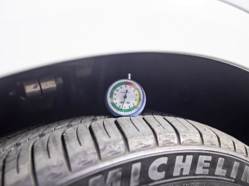 Used 2025 Genesis GV80 2.5T Prestige image 48