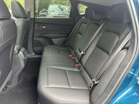 Used 2025 Nissan Murano SL AWD/4WD image 9