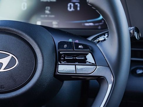 New 2025 Hyundai Elantra Sport image 19