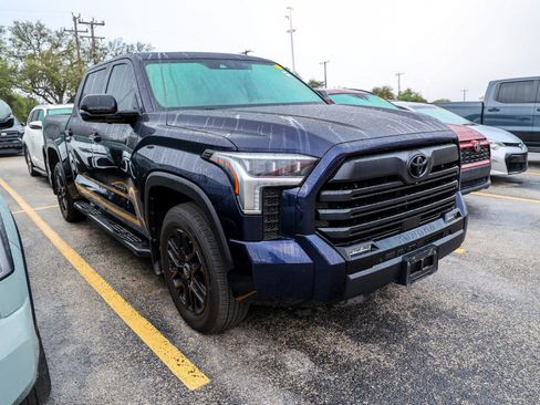 Used 2025 Toyota Tundra Limited AWD/4WD image 6