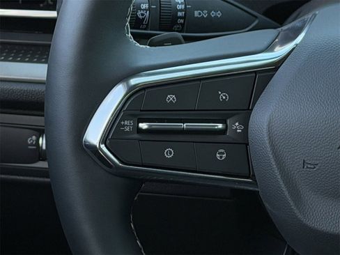 New 2026 Chevrolet Traverse LT w/ Enhanced Driving Package image 13