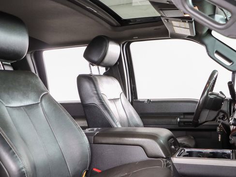 Used 2016 Ford F250 Lariat w/ Lariat Ultimate Package image 29