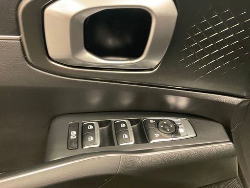 Used 2021 Kia Sorento S FWD image 12