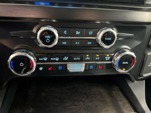 Used 2024 Ford F250 Lariat AWD/4WD image 17