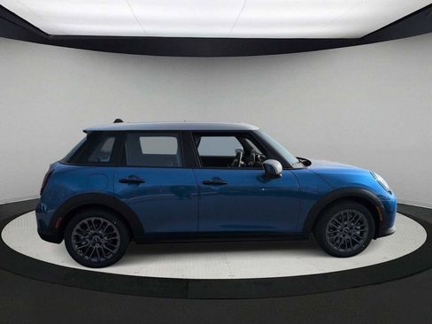 New 2026 MINI Cooper 4-Door Hardtop image 10