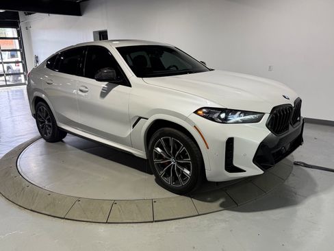 Used 2024 BMW X6 xDrive40i w/ Premium Package AWD/4WD image 6