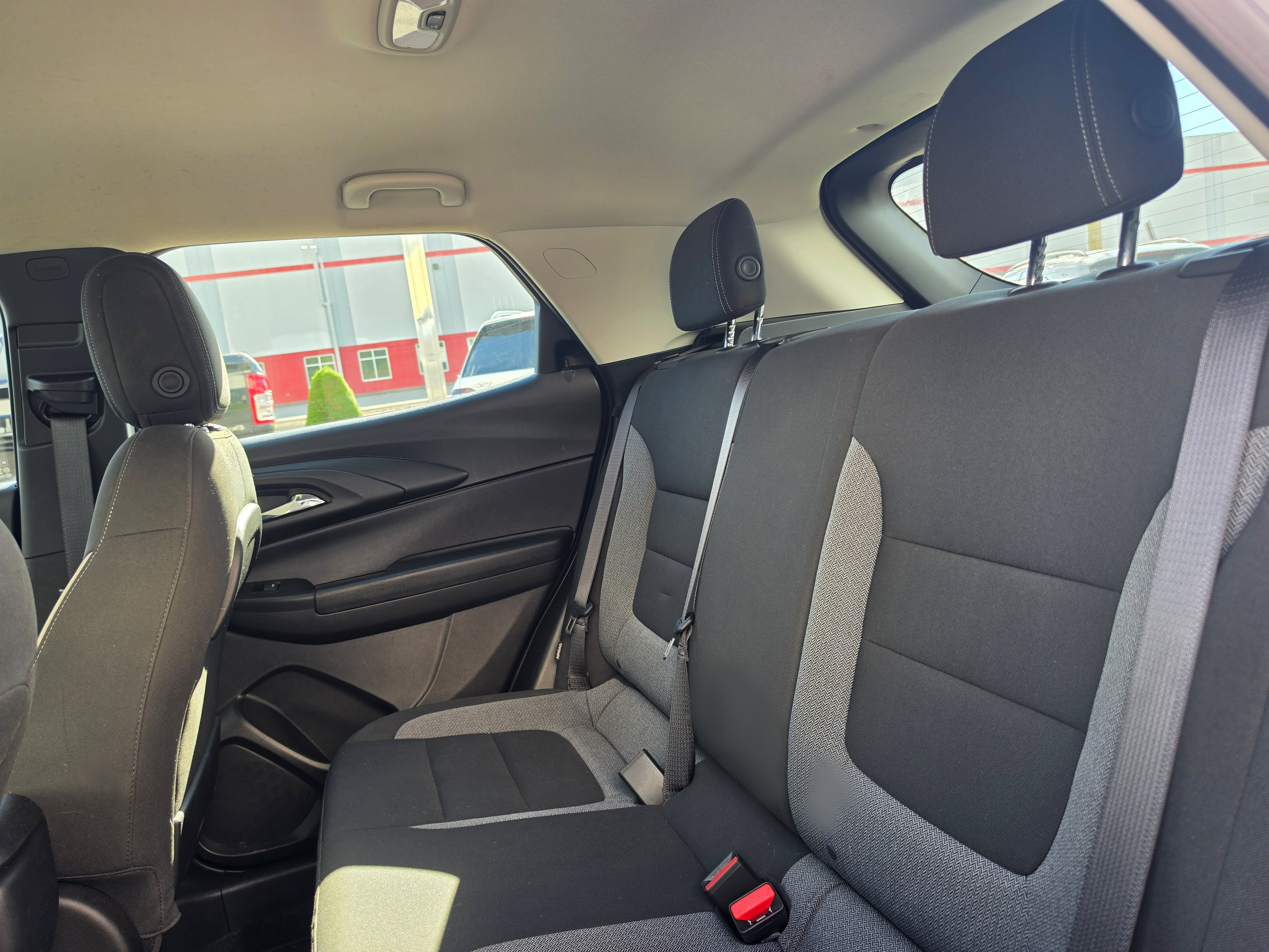 Used 2023 Chevrolet TrailBlazer LS FWD image 13