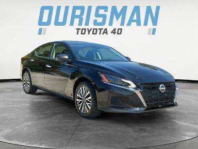 Used 2025 Nissan Altima 2.5 SV