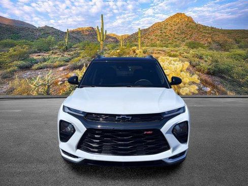 Used 2023 Chevrolet TrailBlazer RS w/ Convenience Package FWD image 5