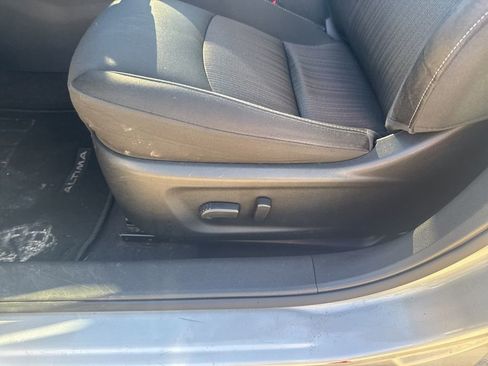 Used 2024 Nissan Altima 2.5 SV image 17