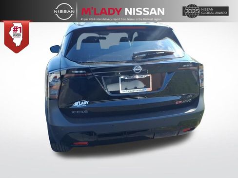 New 2026 Nissan Kicks SR w/ Cold Weather Package image 5