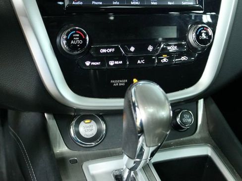 Used 2018 Nissan Murano SV AWD/4WD image 20
