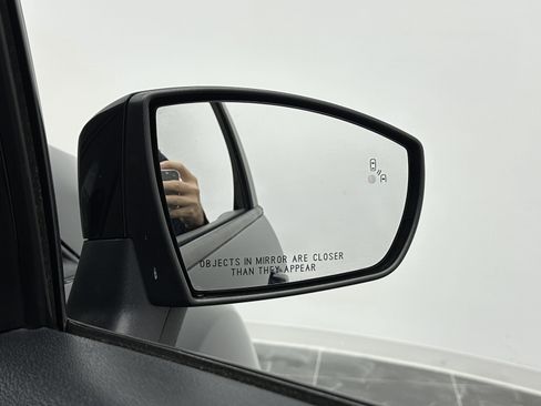 Used 2021 Ford EcoSport SE w/ SE Convenience Package image 33