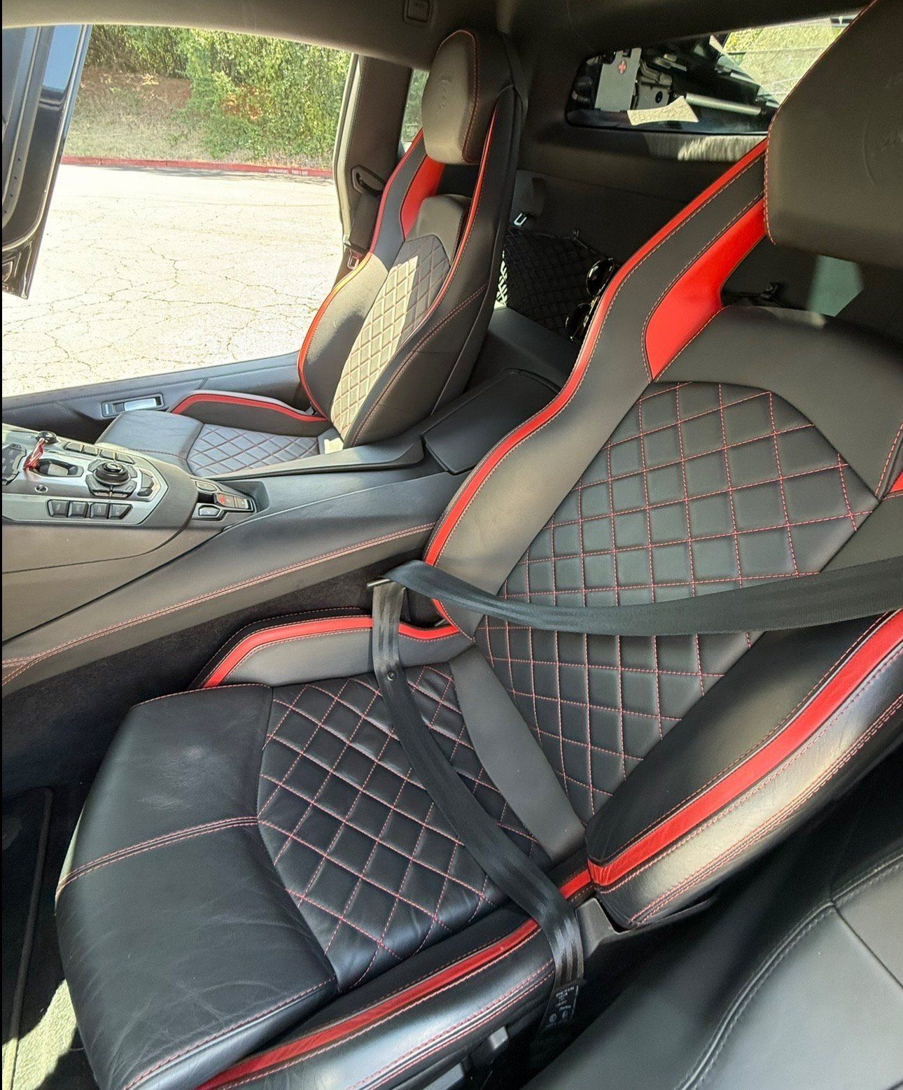 Used 2018 Lamborghini Aventador S AWD/4WD image 19