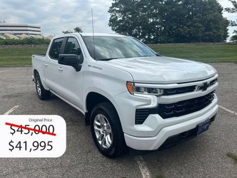 Used 2026 Chevrolet Silverado 1500 RST AWD/4WD image 1