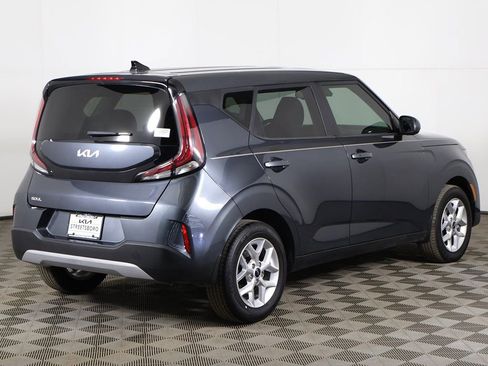 Used 2025 Kia Soul S image 9