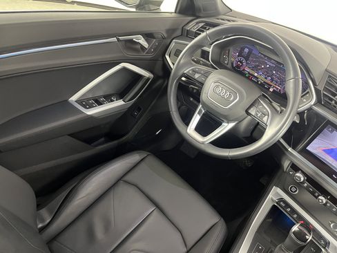 Used 2021 Audi Q3 2.0T Premium Plus image 9
