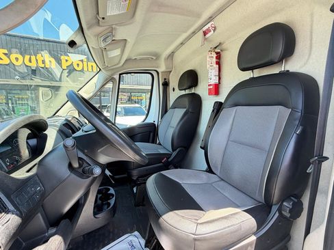 Used 2021 RAM ProMaster 2500 FWD image 11