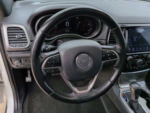 Used 2020 Jeep Grand Cherokee Limited image 16