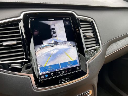 Used 2024 Volvo XC90 B6 Ultimate w/ Lounge Package image 26