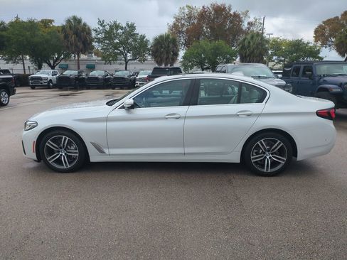 Used 2021 BMW 530i w/ Premium Package RWD image 9