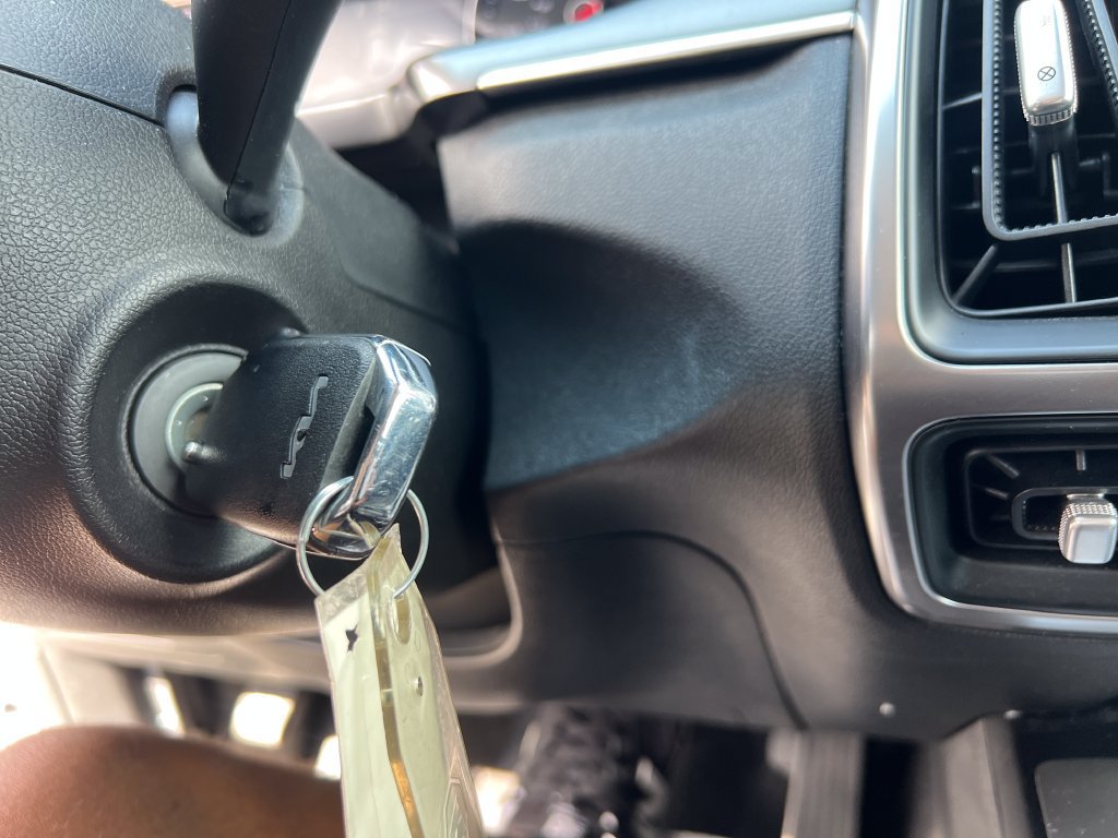 Certified 2023 Kia Sorento LX AWD/4WD image 22