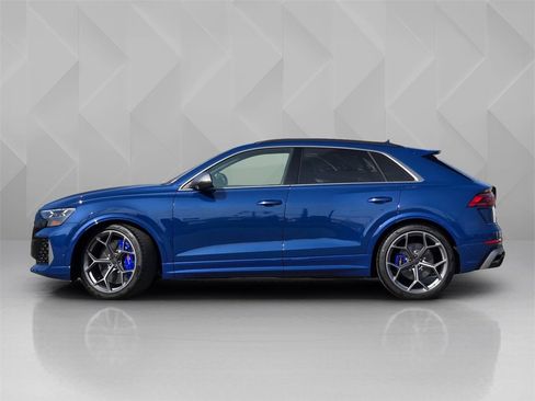 New 2026 Audi RS Q8 performance image 3
