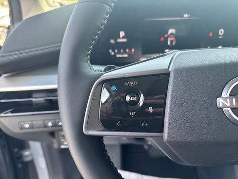 Certified 2025 Nissan Murano SL w/ Cargo Package image 15