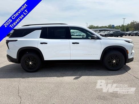 New 2026 Chevrolet Traverse LT w/ Driver Confidence Package AWD/4WD image 7