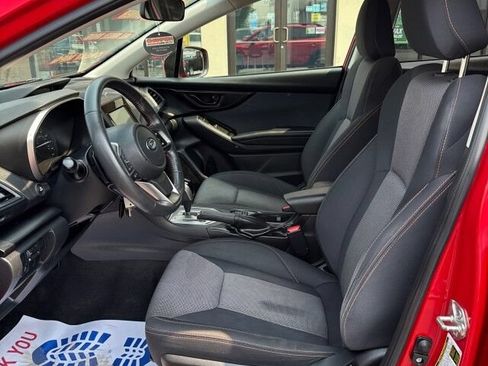 Used 2021 Subaru Crosstrek 2.0i Premium AWD/4WD image 9