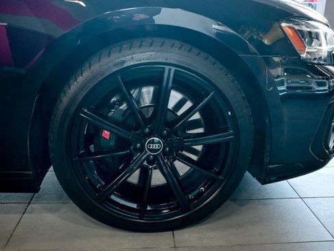 Used 2022 Audi S8 w/ S8 Comfort Plus Package image 45