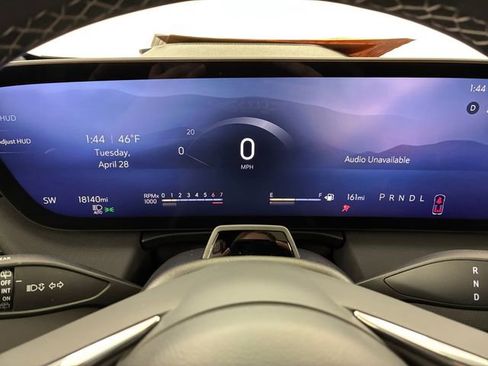 Used 2025 Buick Enclave Sport Touring w/ Super Cruise Package FWD image 25