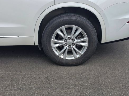 Used 2022 Cadillac XT6 Luxury AWD/4WD image 3