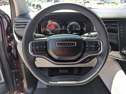 Used 2024 Jeep Wagoneer 4WD w/ Convenience Group I image 12