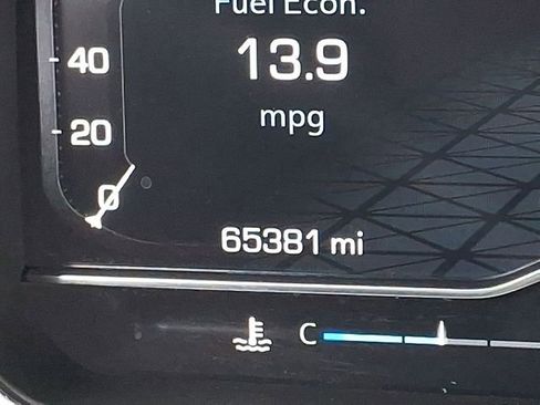 Used 2024 GMC Sierra 1500 AT4X image 12