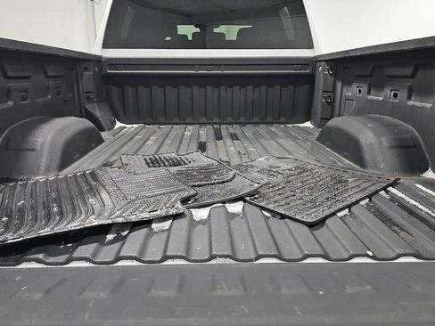 Used 2025 Chevrolet Silverado 2500 Custom w/ Custom Value Package image 13