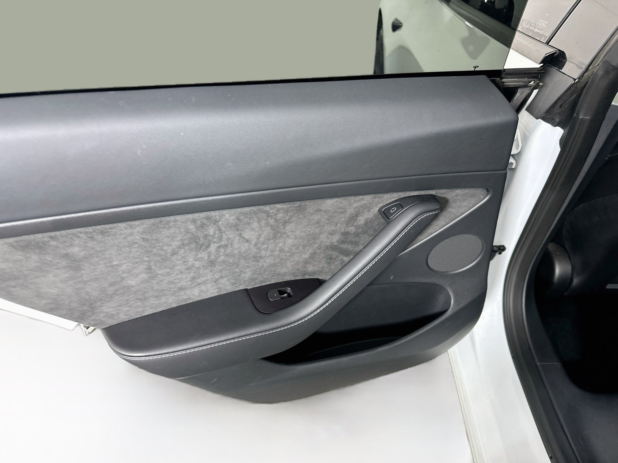 Used 2023 Tesla Model 3 Standard Range RWD image 26