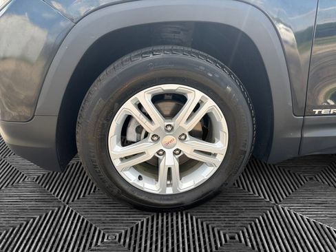 Used 2020 GMC Terrain SLE FWD image 13