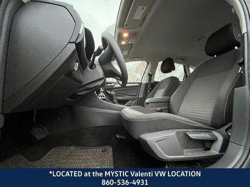 Certified 2022 Volkswagen Jetta S image 27