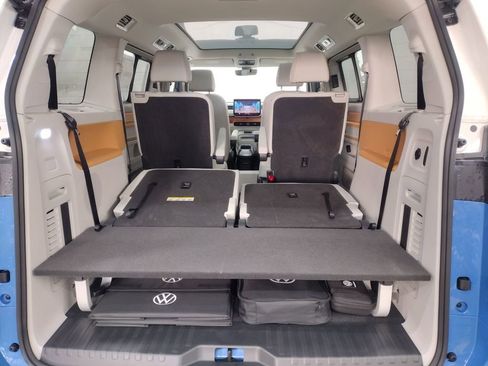 New 2025 Volkswagen ID. Buzz 1st Edition image 19