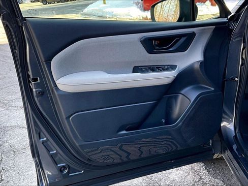 Certified 2025 Subaru Forester w/ Convenience Package #1 image 12