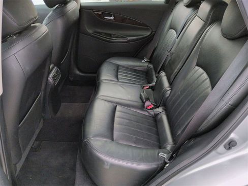 Used 2017 INFINITI QX50 Journey w/ Premium Package image 24