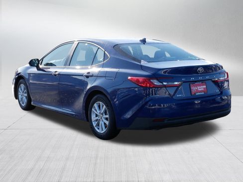 Certified 2025 Toyota Camry LE image 5