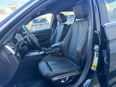 Used 2017 BMW 330e image 13