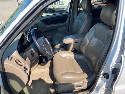 Used 2002 Ford Escape XLT AWD/4WD image 16